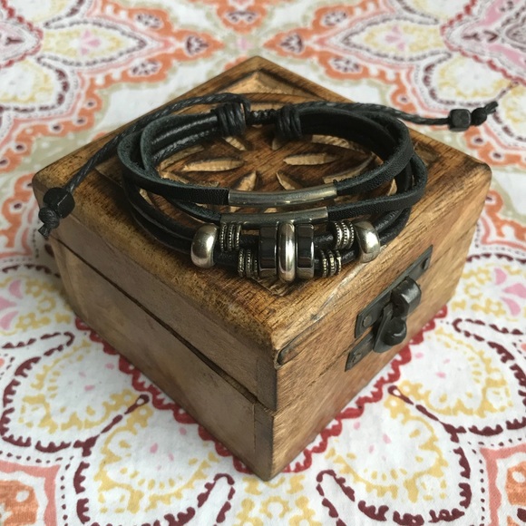 𝗡𝗘𝗪 Black Boho Bracelet - Picture 4 of 4